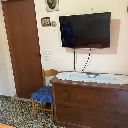Affittacamere Civico 8 Camerota